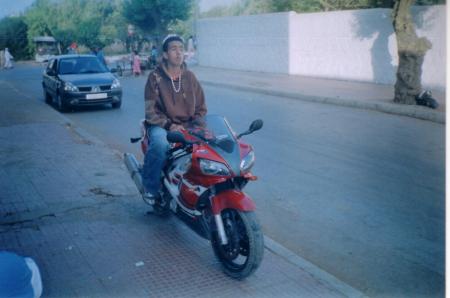 YAMAHA R6
