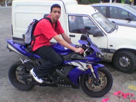 YAMAHA YZF 1000 R1